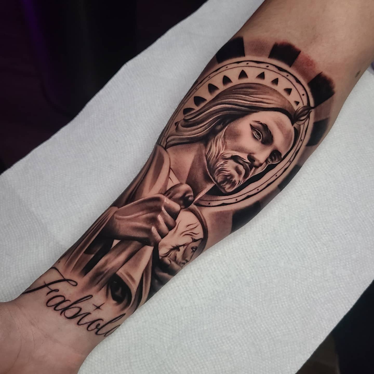 Tatuaje artístico de San Judas