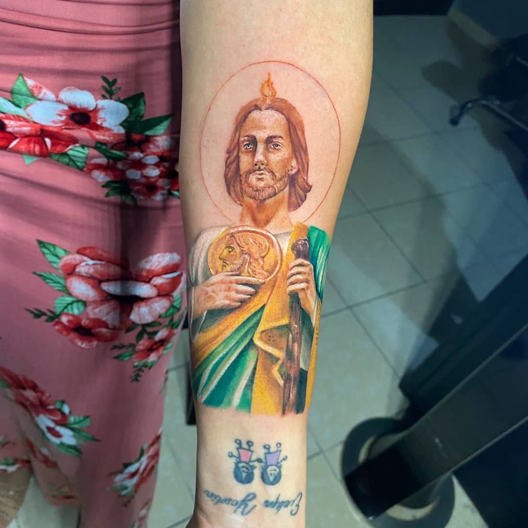 Tatuaje vívido de San Judas