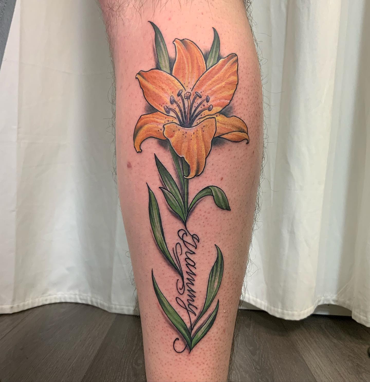 Tatuaje de Lirio Naranja